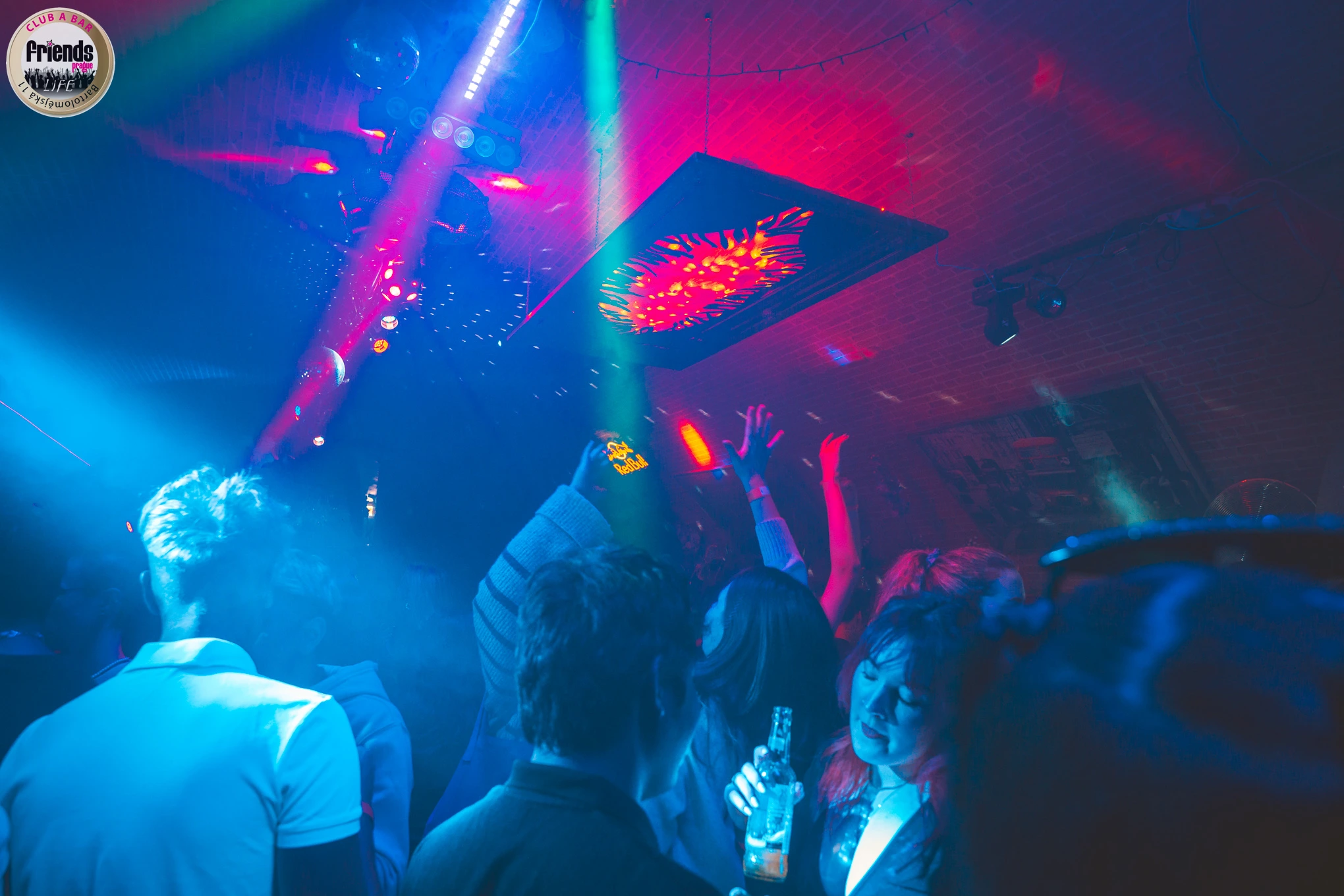 Stranger Friends Night with Bají / Dj Kuba